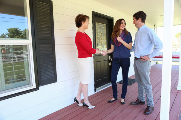 Marcia Edwards sells homes in Lane County